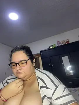 Snapshot of marianacooper1234 chatting on July 11, 2026, 3:01 pm marianacooper1234 online show from July 11, 2026, 3:01 pm