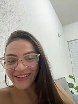 Sarah  hot online show from May 15, 2026, 11:58 pm