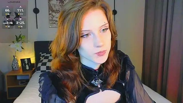 vampi queen online show from May 29, 2026, 8:15 pm