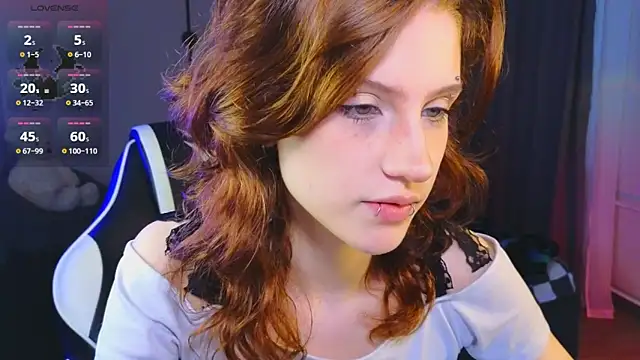 Snapshot of vampi_queen chatting on June 21, 2026, 6:36 pm vampi queen online show from June 21, 2026, 6:36 pm