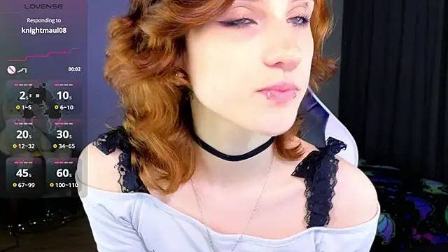 Snapshot of vampi_queen chatting on August 1, 2026, 6:39 pm vampi queen online show from August 1, 2026, 6:39 pm