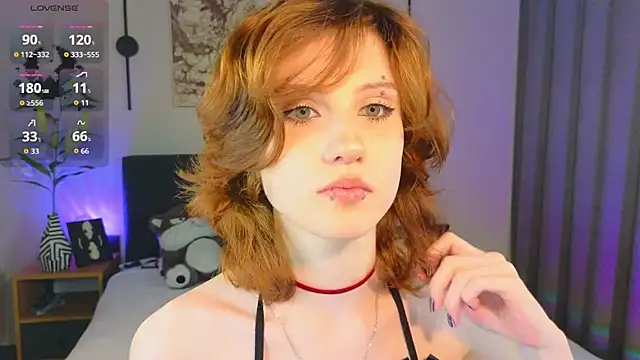 Snapshot of vampi_queen chatting on July 10, 2026, 4:51 pm vampi queen online show from July 10, 2026, 4:51 pm