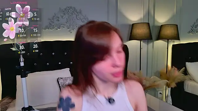 Snapshot of Mili_Joy chatting on July 20, 2026, 6:43 pm Mili Joy online show from July 20, 2026, 6:43 pm