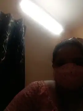 Snapshot of pirainilla chatting on June 19, 2026, 5:41 pm pirainilla online show from June 19, 2026, 5:41 pm