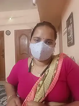 Snapshot of pirainilla chatting on June 10, 2026, 2:40 pm pirainilla online show from June 10, 2026, 2:40 pm