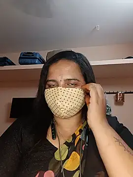 Snapshot of pirainilla chatting on July 21, 2026, 4:19 pm pirainilla online show from July 21, 2026, 4:19 pm