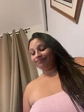 julia moreira online show from July 31, 2026, 9:23 pm