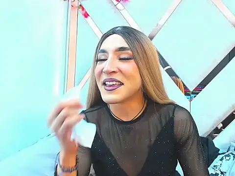 Snapshot of Georgina_giio_ chatting on May 28, 2026, 5:15 am Georgina giio online show from May 28, 2026, 5:15 am