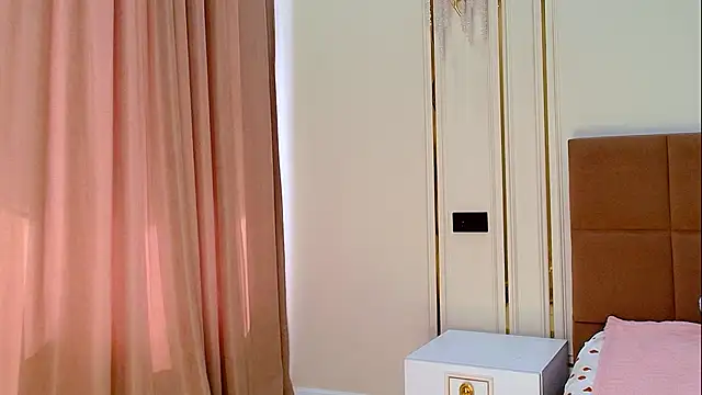 lalisabrown online show from May 30, 2026, 10:43 am