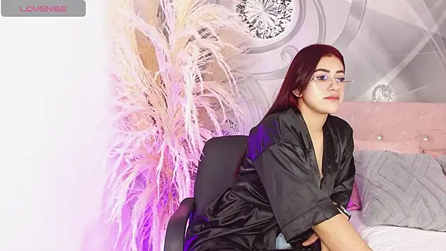 Ana sofia13 online show from May 19, 2026, 2:24 pm