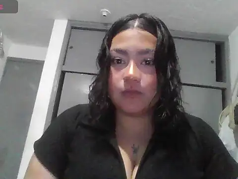 Alaia moretti online show from May 30, 2026, 1:45 am