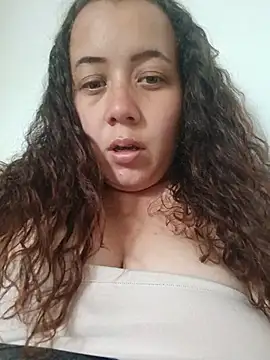 Snapshot of amaia_15 chatting on June 27, 2026, 8:37 pm amaia 15 online show from June 27, 2026, 8:37 pm