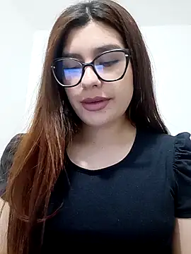 cutetemari online show from May 26, 2026, 2:31 am