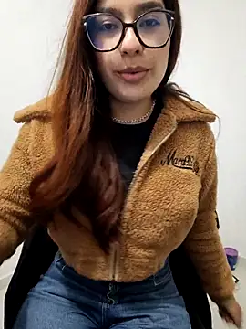 cutetemari online show from June 17, 2026, 1:49 am