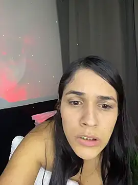 Isa steele online show from June 17, 2026, 6:35 am