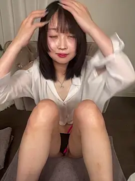 Snapshot of yu_nya chatting on May 21, 2026, 4:43 am yu nya online show from May 21, 2026, 4:43 am