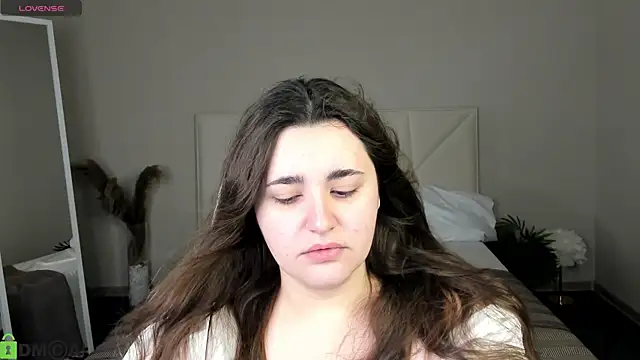 Snapshot of Ayleen_Gece chatting on June 17, 2026, 3:28 am Ayleen Gece online show from June 17, 2026, 3:28 am