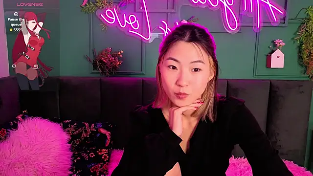 Snapshot of Runi_Asian chatting on July 20, 2026, 1:24 am Runi Asian online show from July 20, 2026, 1:24 am