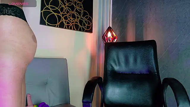 Sofi Williams2 online show from May 30, 2026, 9:31 pm