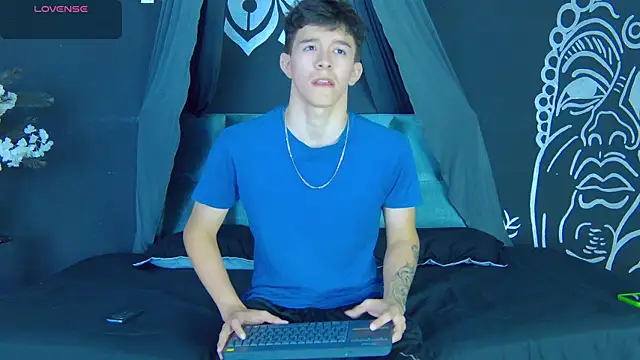 Snapshot of Tristan_Kane chatting on June 10, 2026, 12:06 pm Tristan Kane online show from June 10, 2026, 12:06 pm