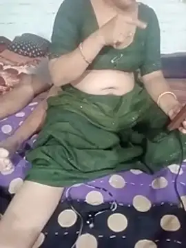 Hindicouple1 online show from May 31, 2026, 6:09 pm