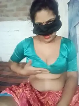 Hindicouple1 online show from May 28, 2026, 4:24 pm