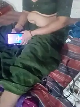 Hindicouple1 online show from May 31, 2026, 5:19 pm