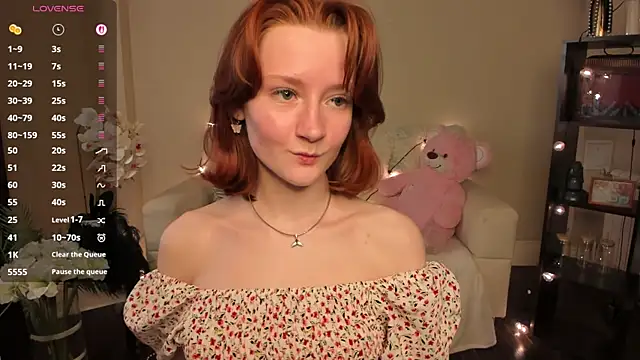 LallyLally  online show from May 18, 2026, 2:44 pm