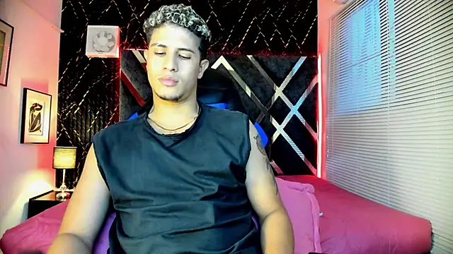 Snapshot of dominic_connor chatting on July 20, 2026, 10:39 am dominic connor online show from July 20, 2026, 10:39 am