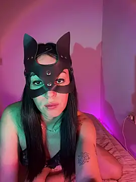 ToxicYani online show from May 23, 2026, 2:21 am