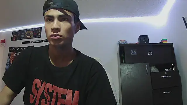 Fenix hardcock online show from May 26, 2026, 3:32 pm