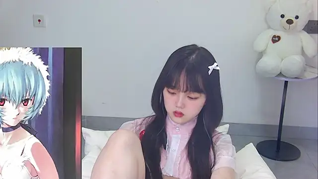 Evil-Bunny007 online show from June 4, 2026, 12:21 pm