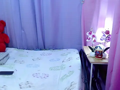 Snapshot of your_mistisa chatting on June 8, 2026, 3:29 am your mistisa online show from June 8, 2026, 3:29 am
