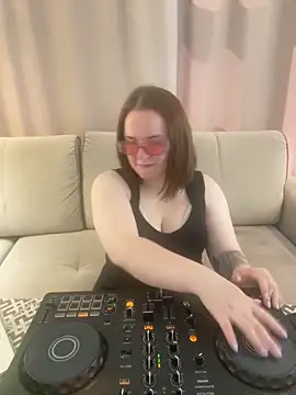 Snapshot of Joan_Taylor1 chatting on June 6, 2026, 11:59 am Joan Taylor1 online show from June 6, 2026, 11:59 am