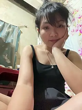 My-cute online show from May 18, 2026, 1:27 pm