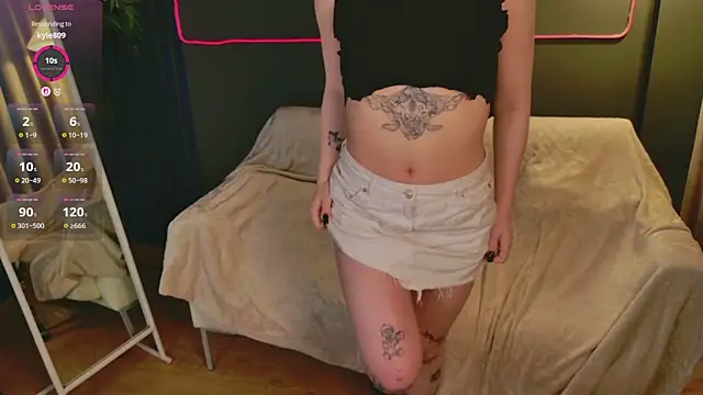 Nancy  Moss online show from May 25, 2026, 9:24 pm