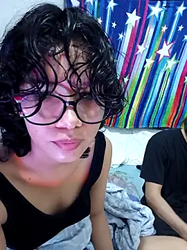 MakiAndMax online show from June 7, 2026, 3:56 am