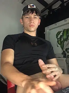 Salvatore angelo online show from May 31, 2026, 6:41 am