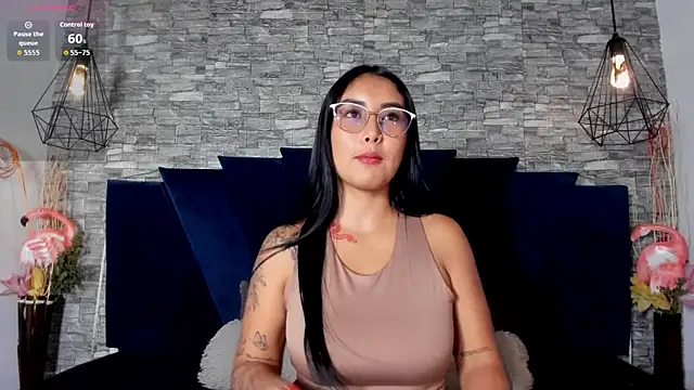 Alaia 22 online show from May 26, 2026, 7:34 pm