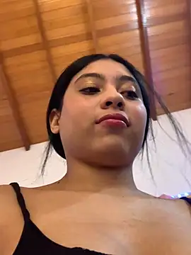 Paula-sinz online show from May 21, 2026, 10:51 pm