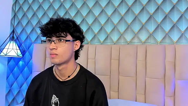 Sofia-Ethan online show from July 15, 2026, 6:26 pm
