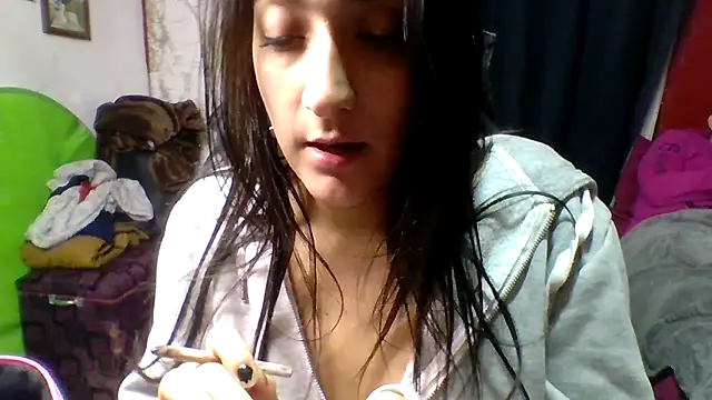 MaiaExotic online show from June 5, 2026, 1:54 am
