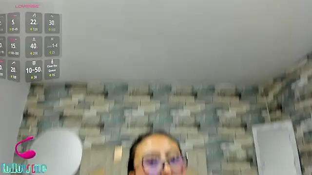 Snapshot of Amhira_Tay chatting on June 25, 2026, 6:57 pm Amhira Tay online show from June 25, 2026, 6:57 pm