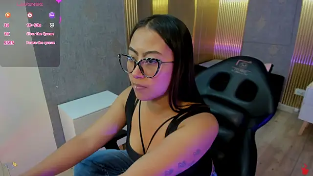 Amhira Tay online show from June 2, 2026, 5:46 pm