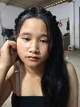 Snapshot of Ninaa01 chatting on May 17, 2026, 2:22 am Ninaa01 online show from May 17, 2026, 2:22 am