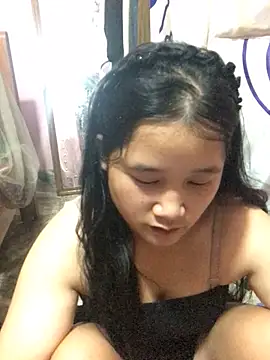 Snapshot of Ninaa01 chatting on May 18, 2026, 2:44 pm Ninaa01 online show from May 18, 2026, 2:44 pm