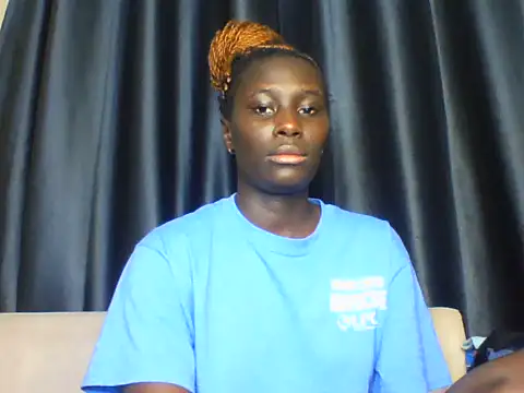 Snapshot of Sexxy_Melany_ chatting on July 19, 2026, 6:55 am Sexxy Melany online show from July 19, 2026, 6:55 am