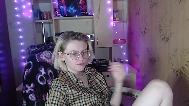   Freya    online show from May 25, 2026, 10:03 am