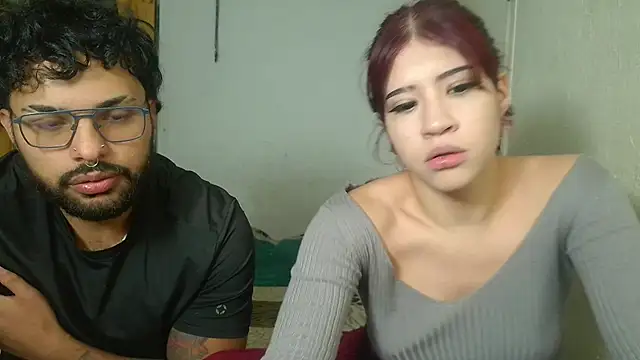 LYNN N SAMMAEL online show from May 29, 2026, 5:02 am