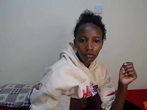 KittyFay online show from July 5, 2026, 5:47 am